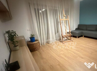 Apartament cu 2 camere, centrala proprie, loc de parcare,...