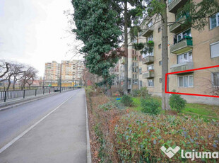 Apartament cu 2 camere de vânzare în zona Ultracentral