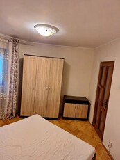 Apartament cu 2 camere, decomandat, etaj 2/4 zona Nicolina - Clopotari