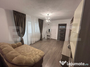 Apartament cu 3 camere, centrala si AC, parter, zona Piata M