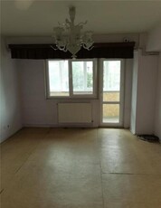 Apartament cu 3 camere in zona Gorjului (Centrala -Bloc Reabilitat)