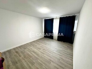 Apartament cu 4 camere, 89 mp , Renovat Complet