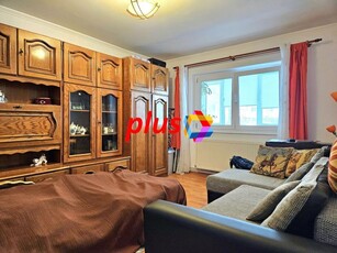 Apartament cu doua camere, zona Racadau 57 mp