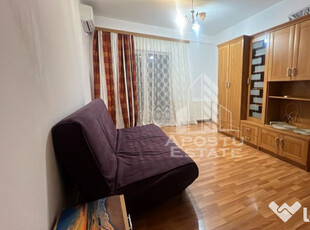 Apartament cu o camera cu centrala proprie, zona Fratelia