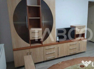 Apartament cu 3 camere de inchiriat in zona Mihai Viteazul