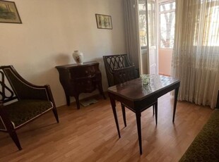 Apartament Spatios Cu 4 Camere, Zona Favorit – Aproape De Metrou