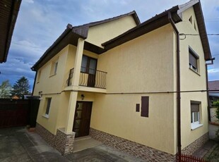 CASA DE VANZARE 5 CAMERE Cu 460mp Teren in Turnisor Sibiu