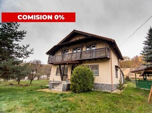 Casa Deosebita Cu Vedere Panoramica La 10 Km De Mioveni. Comision 0%