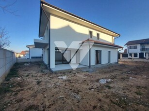 Casa individuala moderna de vanzare 211 mpu utili garaj Selimbar Sibiu