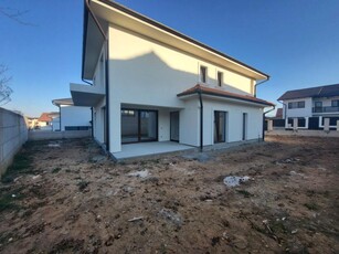 Casa Individuala Moderna De Vanzare 211 Mpu Utili Garaj Selimbar Sibiu