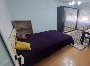 De inchiriat apartament, 1 camera, decomandat, 35 mp, Podu Ros, N.IORGA, FOSTUL BAZAR, Cod 157607