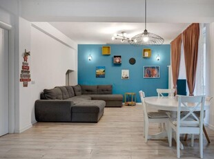 NOU! Vila SPATIOASA 6 camere, curte 400mp, complex inchis, Baneasa!