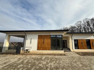 Vila individuala -Arhitectura Exclusivista langa Padurile Regale