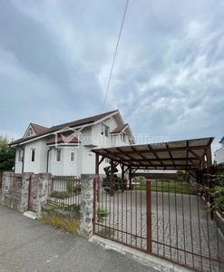 Casa 3 niveluri, D+P+1E, 293 mp utili, zona de case, Gheorgheni