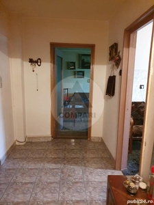 Vand apartament 2 camere Gara