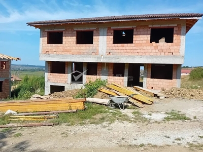 Vanzare parte de duplex, zona linistita, in Apahida