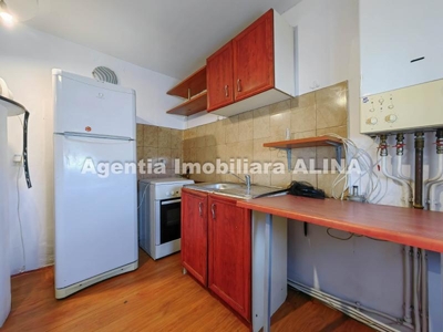 Apartament 2 camere (Transformat in 3 camere) in Deva, zona Dacia, Al. Romanilor, et. 4...