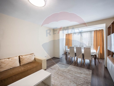 Apartament 3 camere inchiriere in bloc de apartamente Brasov, Centrul Istoric