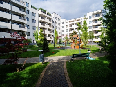 Apartament 3 camere vanzare in bloc de apartamente Iasi, Valea Lupului