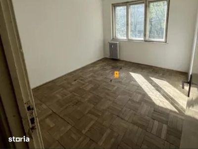 Apartament 3 camere zona Democratiei