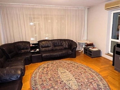 APARTAMENT 4 CAMERE