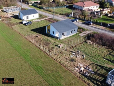 Casa noua, 3 Dormitoare (4 Camere), in Padurea Noroieni