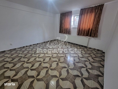 Apartament 4 camere deosebit, 800 m fata de metroul Aparatorii Patriei