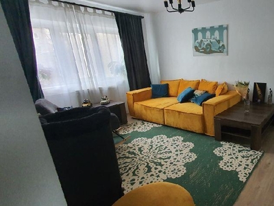 Proprietar - apartament 4 camere soarelui RENOVAT