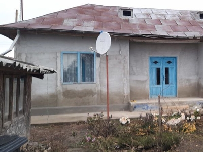 Teren și casa în sat Sabangia