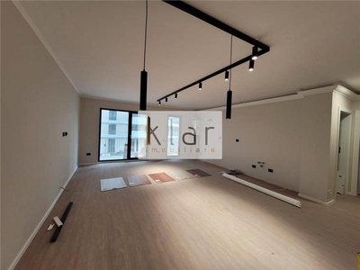 Apartament 2 camere modern, etaj intermediar! Zona Eroilor!