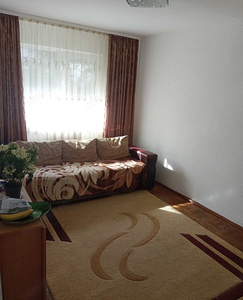 Apartament 3 camere - zona Km 4 5