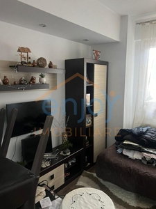 Apartament semidecomandat cu 3 camere, in cartierul Marasti