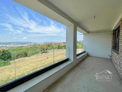 Apartament 3 camere, 98 mp cu view deosebit asupra orasului