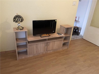 Apartament 2 camere , zona cartier Sud , decomandat , utilat complet , liber