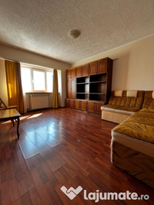 Apartament cu 2 camere zona Dacia