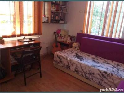 Apartament 3 camere cu centrala termica in vila interbelica