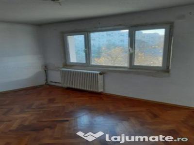 Apartament 3 camere Ghirlandei