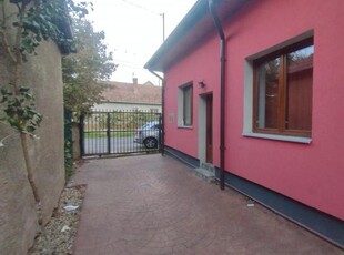 Casa tip calcan 5 camere, zona Mehala - Oportunitate investitie