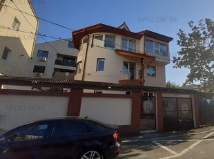 Vilă - 6 camere de vanzare BERCENI - Bucuresti