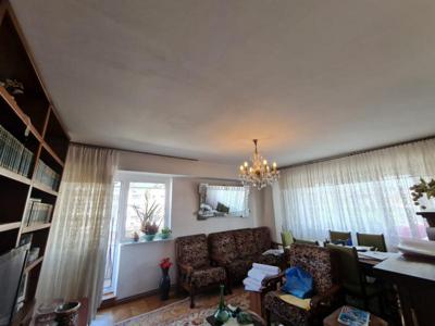 Apartament 4 camere Centru - zona Prefecturii