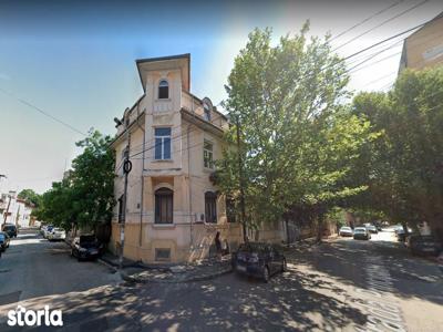 Apartament cu 4 camere - 82 mp - subsol - ULTRACENTRAL