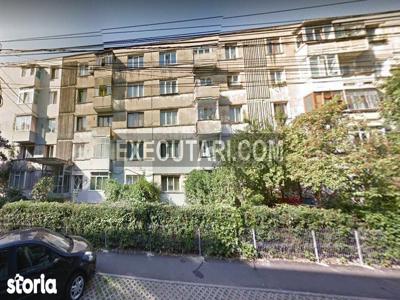 PLOIESTI - Piata Mihai Viteazul - Apartament- 3 camere- 64 m²