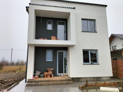 Vila 4 camere, Mosoaia, 1 km fata de Pitesti