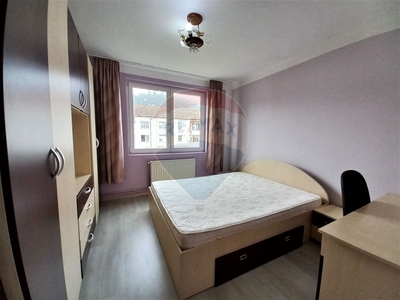 Apartament 2 camere vanzare in bloc de apartamente Sibiu, Medias, Nord-Vest