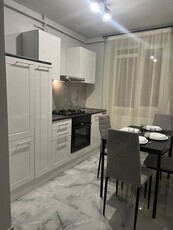 2 camere zona Calea Bucuresti