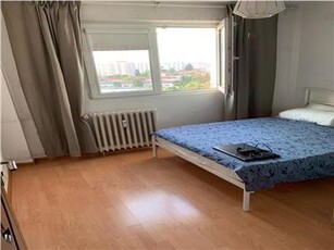 Apartament 2 camere, TitanCodrii Neamtului decomandat, bloc reabilitat, mobilat, la 5 min de metrou