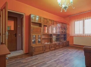 Apartament cu 2 camere de închiriat în zona Florilor