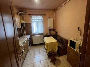 Apartament cu 3 camere decomandat Buziasului etaj 3 amenajat centrala doua bai