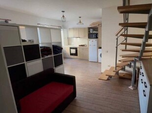 Apartament cu 3 camere pe 2 niveluri, zona Sigma!