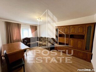 Apartament cu 3 decomandat, camere in zona Aradului